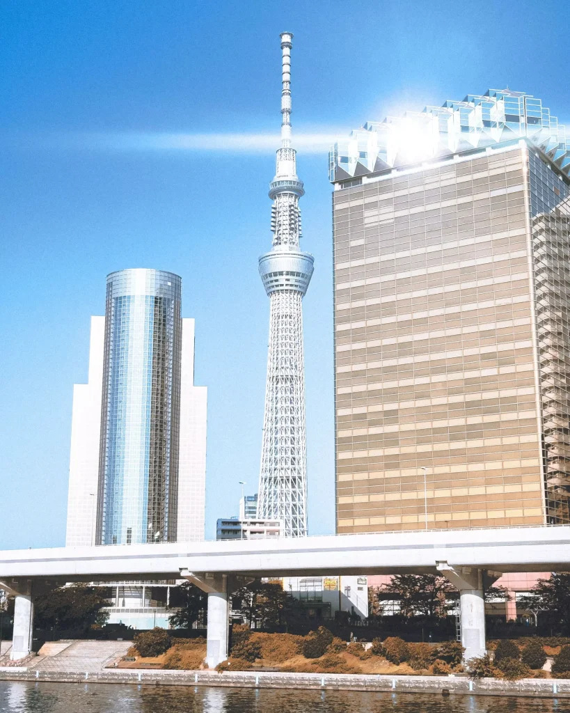在淺草附近，晴空塔的東京地標