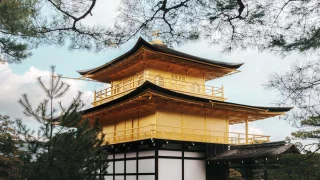 【Lr 教學】Lr 與 Lr Classic 差別 6 選，教你輕鬆選擇調色軟體